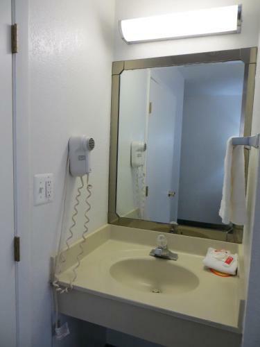 Motel Fairbridge Inn Express