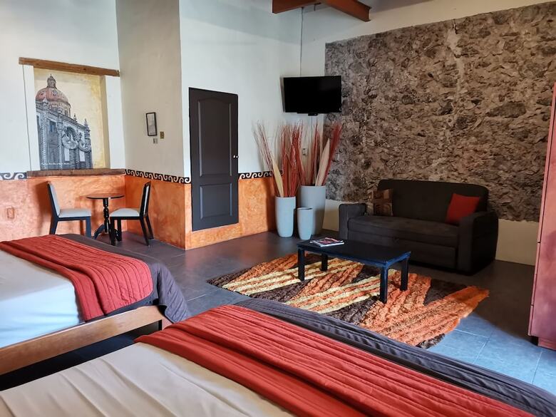 Hotel Mes�n Santa Clara
