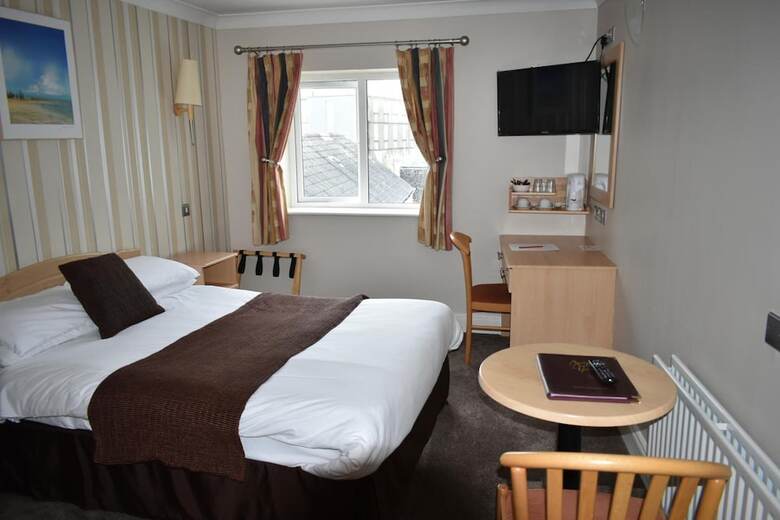 Hotel Corralea Court
