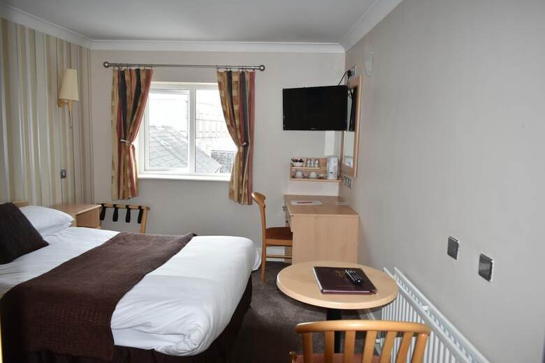 Hotel Corralea Court