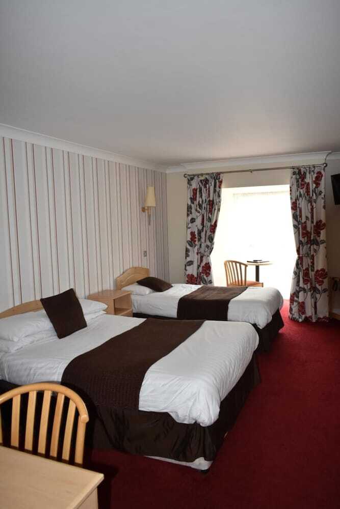Hotel Corralea Court