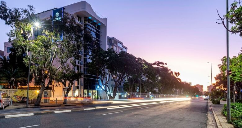 Anew Hotel Green Point