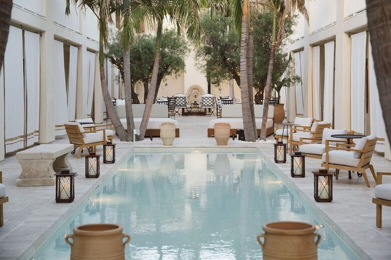Hotel Cara