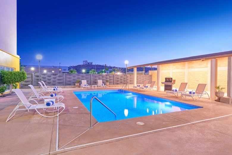 Hotel City Express By Marriott Caborca