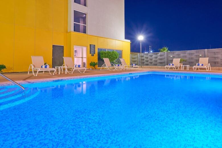 Hotel City Express By Marriott Caborca