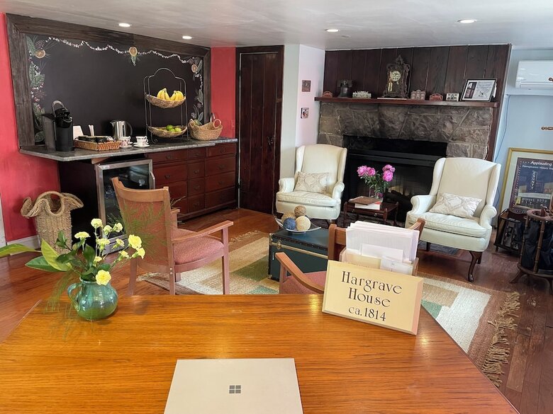 Bed & Breakfast Hargrave House B & B