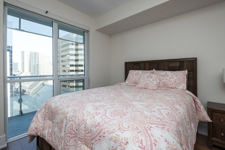 Aparthotel Velvet Stays ? Cn Tower And Convention Center