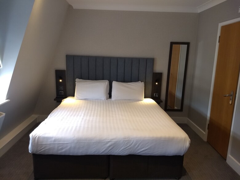 Garden Court Hotel
