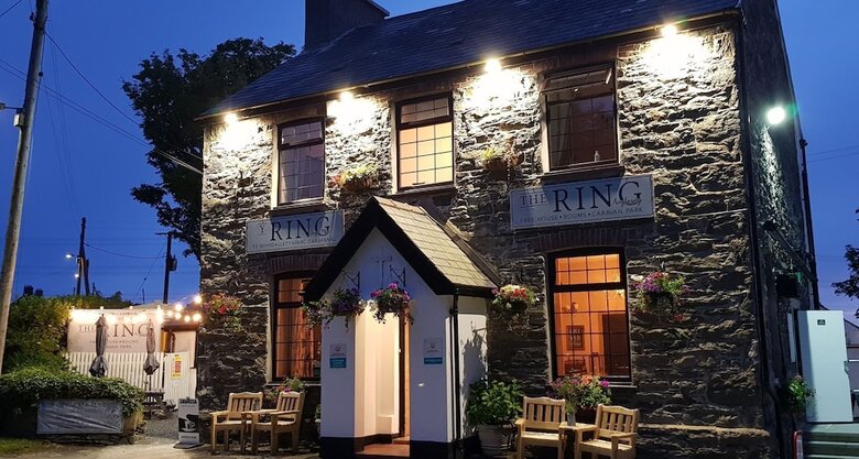 The Ring Pub Bed And Breakfast