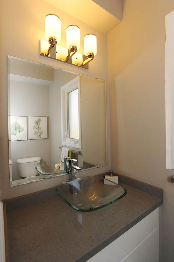 Boardwalk Homes - Vacation Homes & Executive Suites