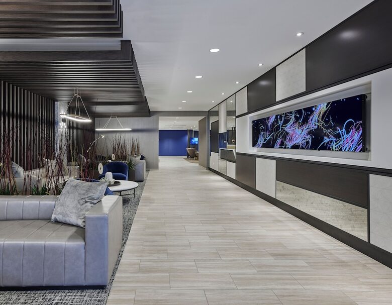 Hotel Springhill Suites By Marriott Chicago Chinatown