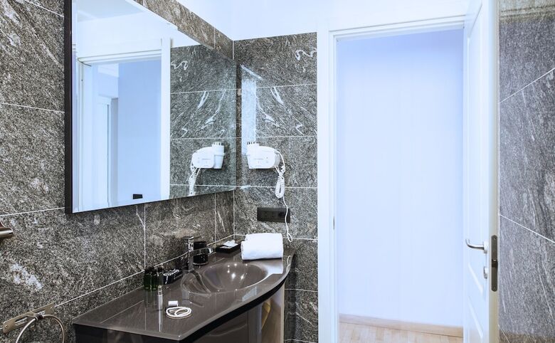 Aiello Rooms