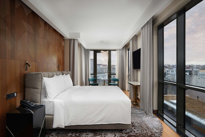 Iceland Parliament Hotel, Curio Collection By Hilton