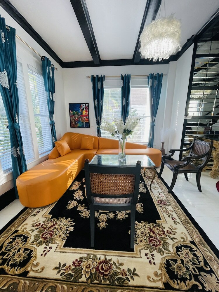 Prestige Collection Boutique Hotel