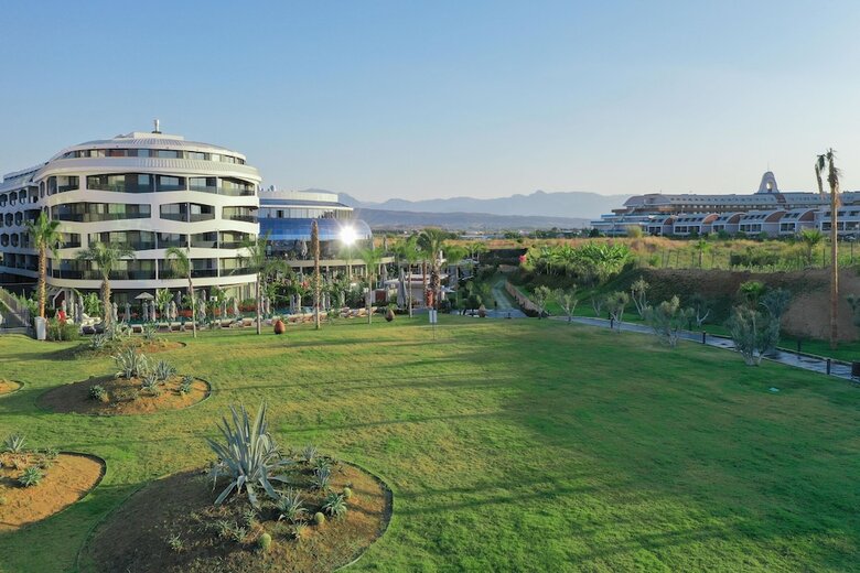 Liu Resorts - All Inclusive