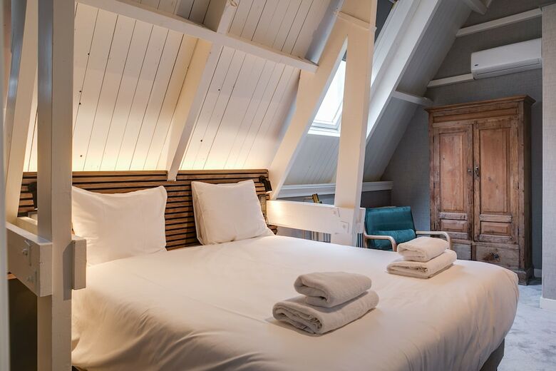 Hotel The Sixteen