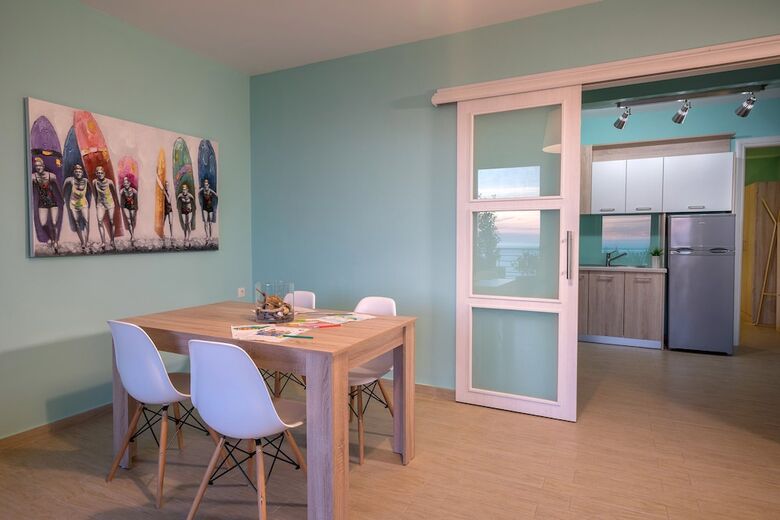 Hotel Stella In The Village Suites