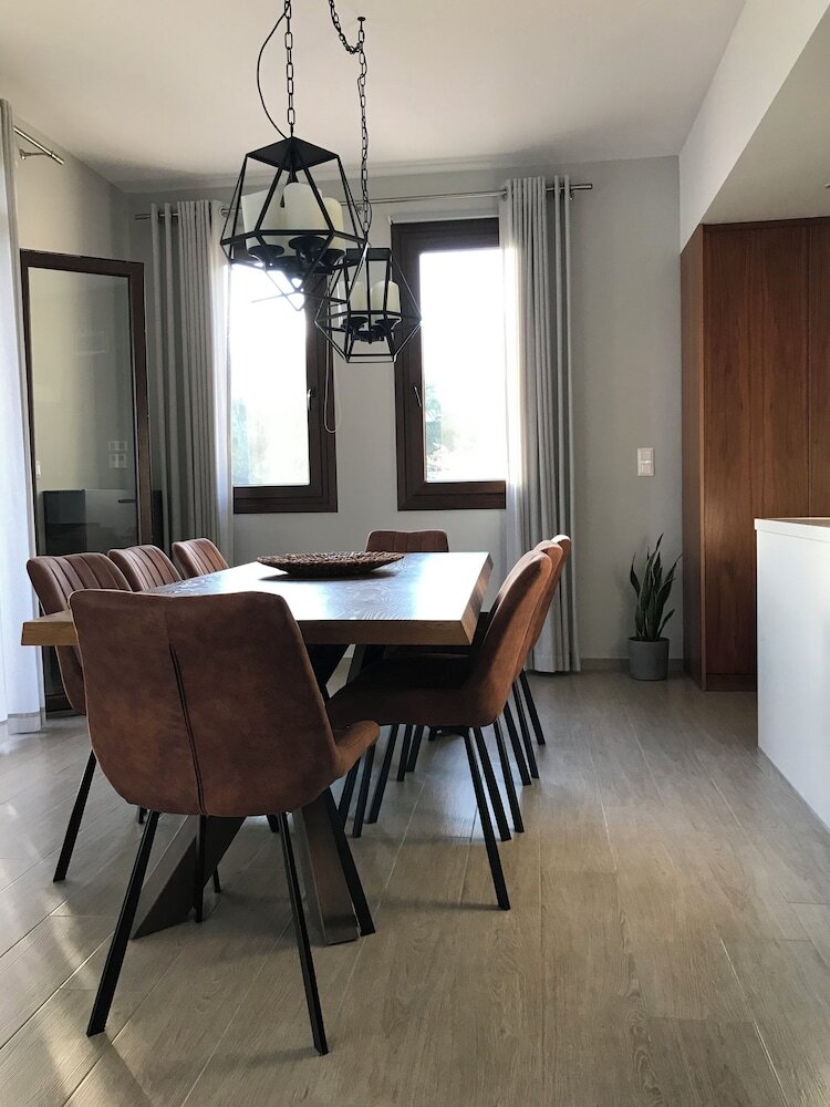 Hotel Stella In The Village Suites