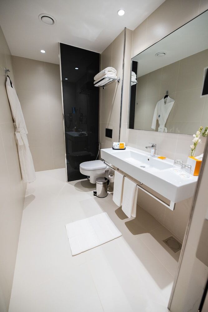 Hotel Centro Mada Amman By Rotana