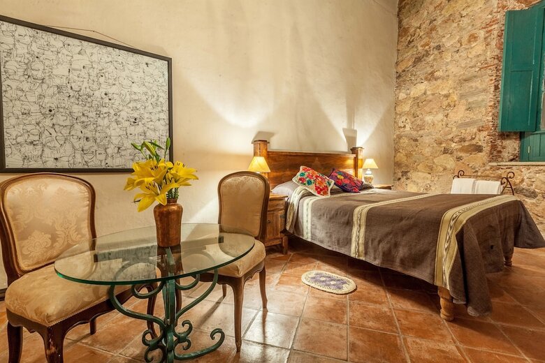 Antigua Casa De Musica