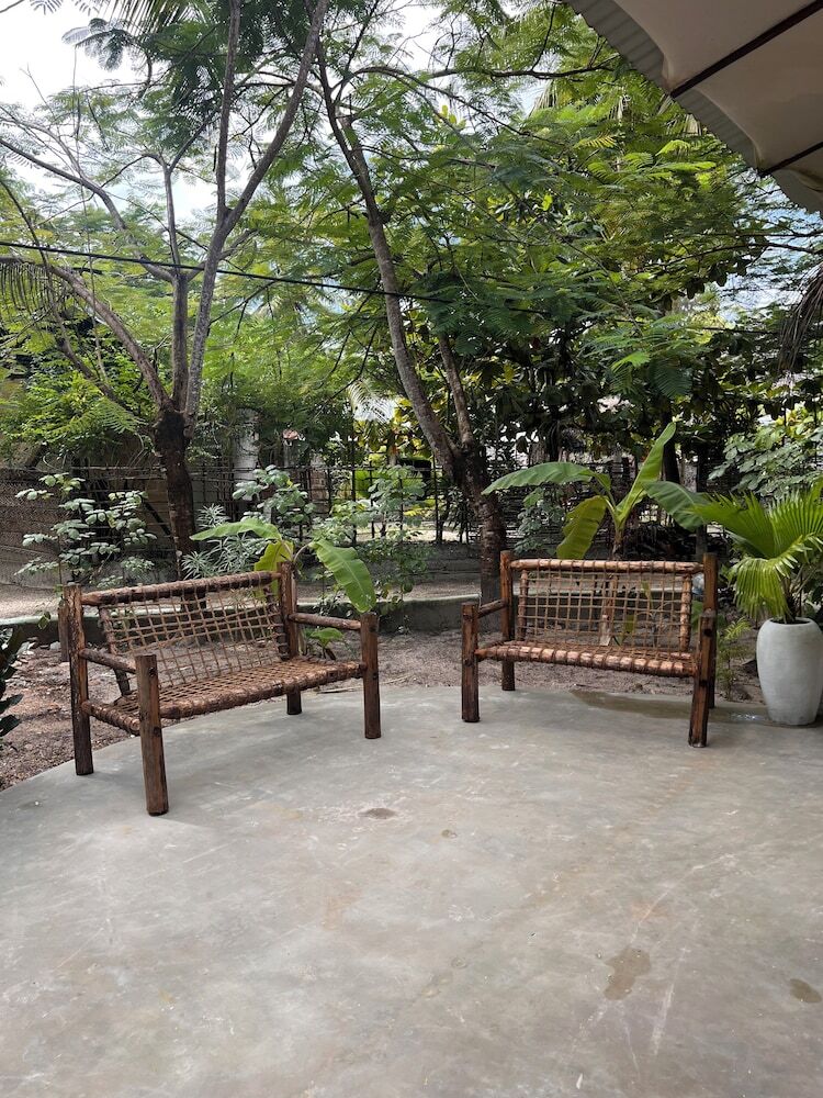 Hotel Karanga Bungalows