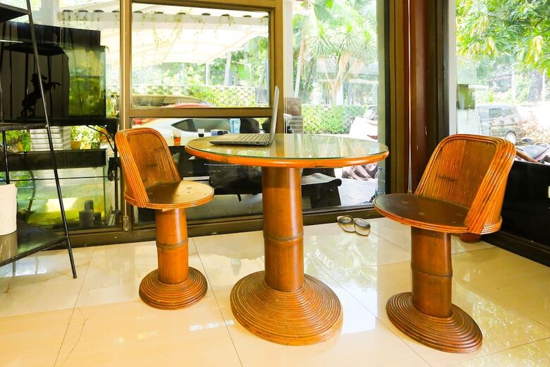 Hotel Oyo 93145 Pondok Alam Syariah