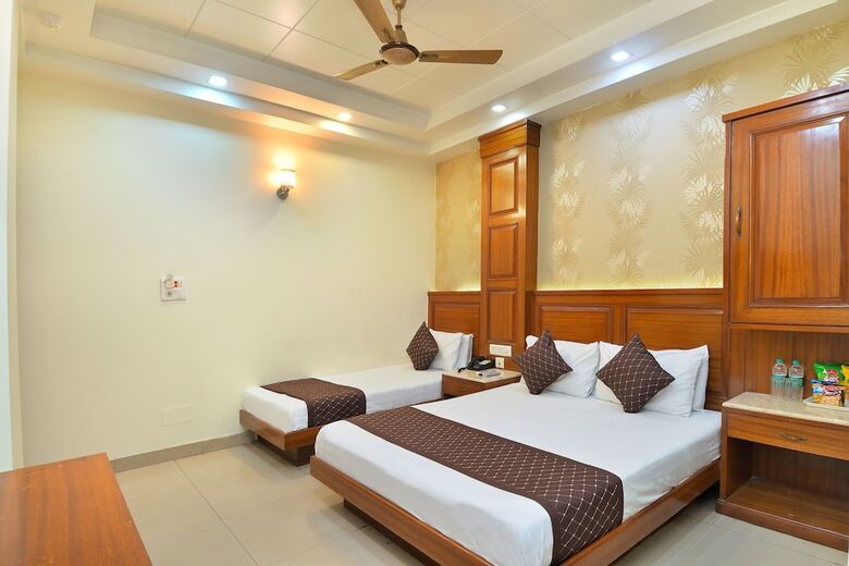 Hotel The Aster New Delhi