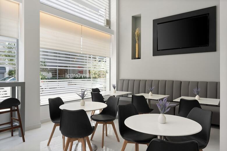 Hotel Gallery Central Piraeus Port