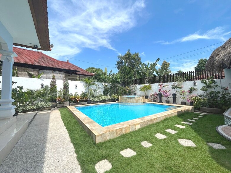 Hotel Belvilla Pleasant Seaside Lovina Beach