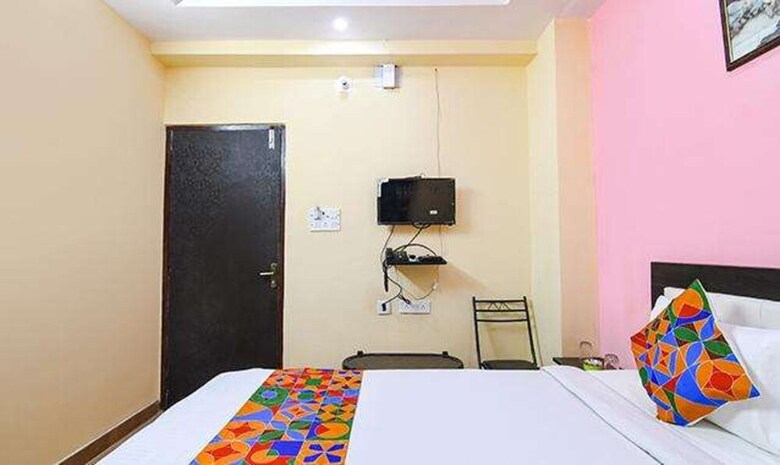 Hotel Fabexpress Comfort Inn