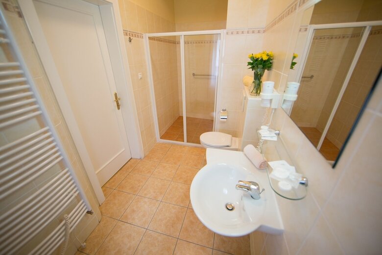 Hotel L�ze?sk� L�?ebna M�nes