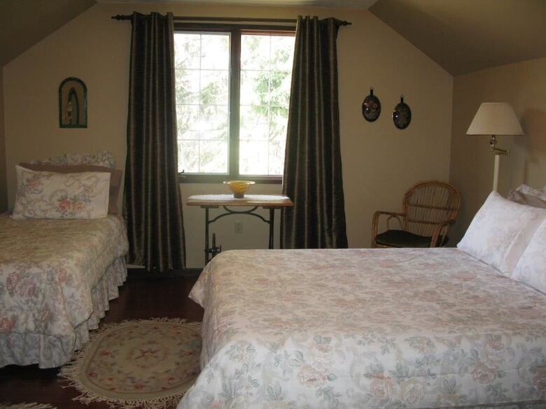 Country Comfort Bed & Breakfast