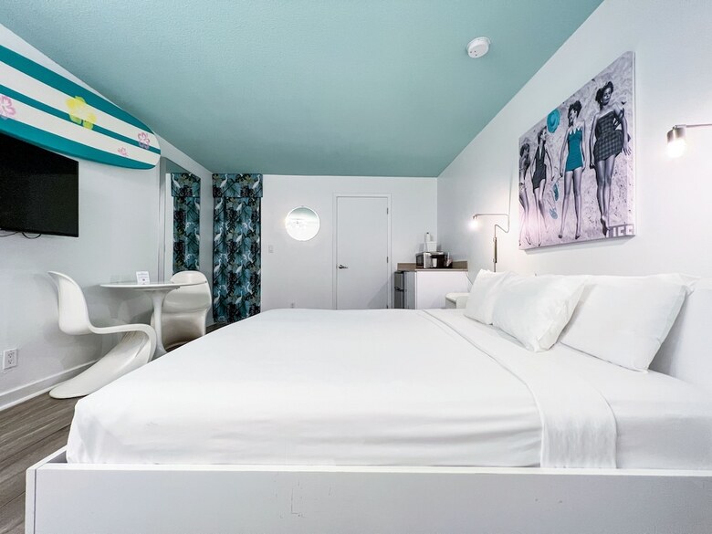 Aqua Hotel
