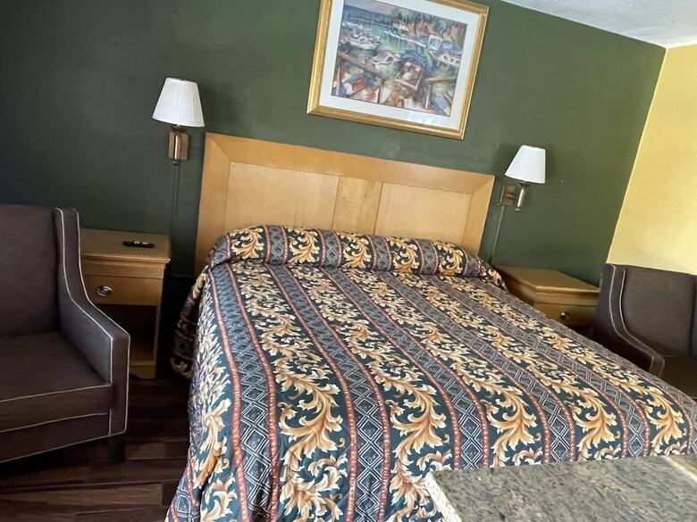Shangri La Motel