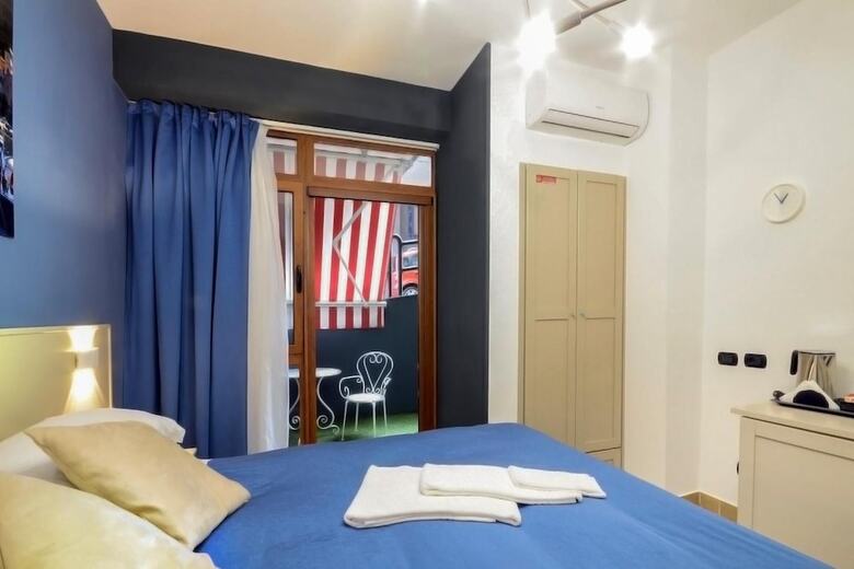 B&B Sorrento Queen