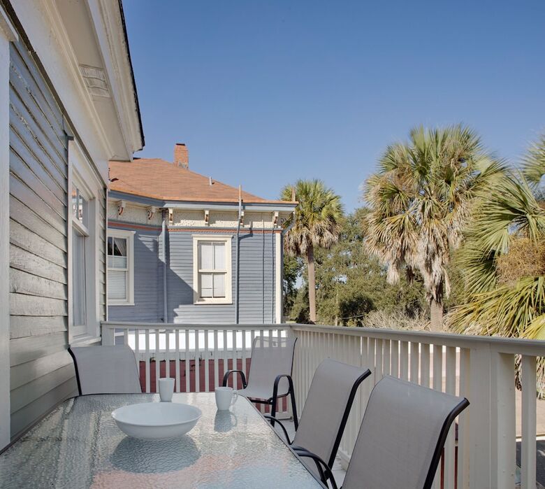 Hotel Huge 5 Bedroom 5 Bath Home In Savannah