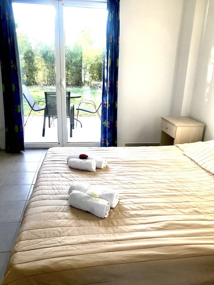 Room-banos Apartments And Swimming Pool