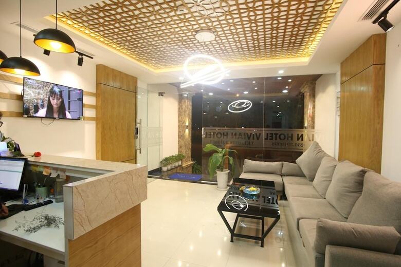 Vivian Hotel