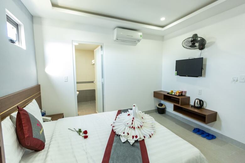 Vivian Hotel