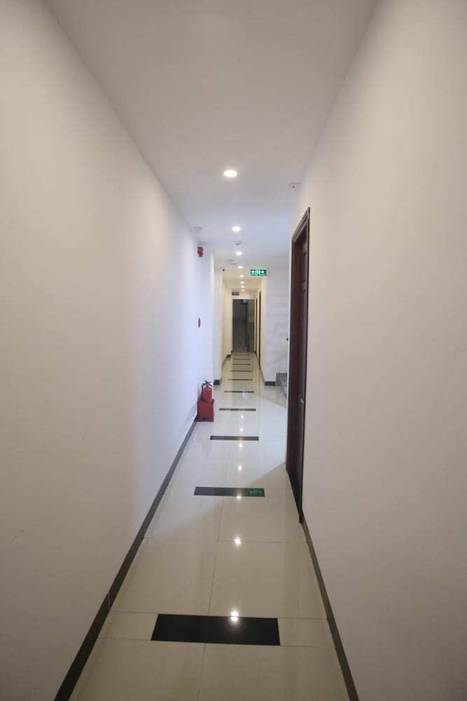 Vivian Hotel