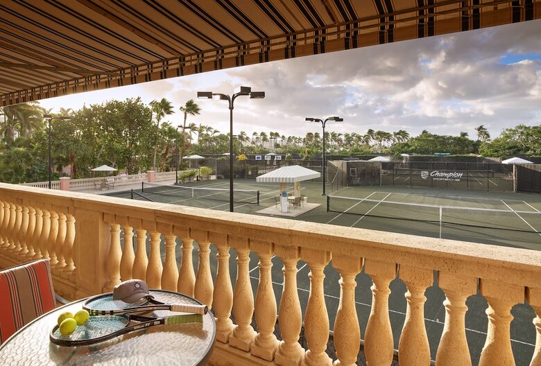 Hotel Bungalows At The Boca Raton