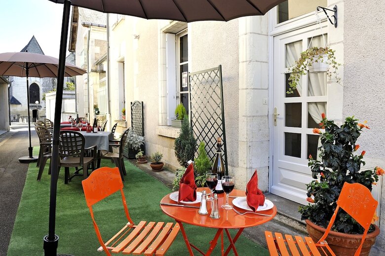Hotel Logis Auberge De La Treille
