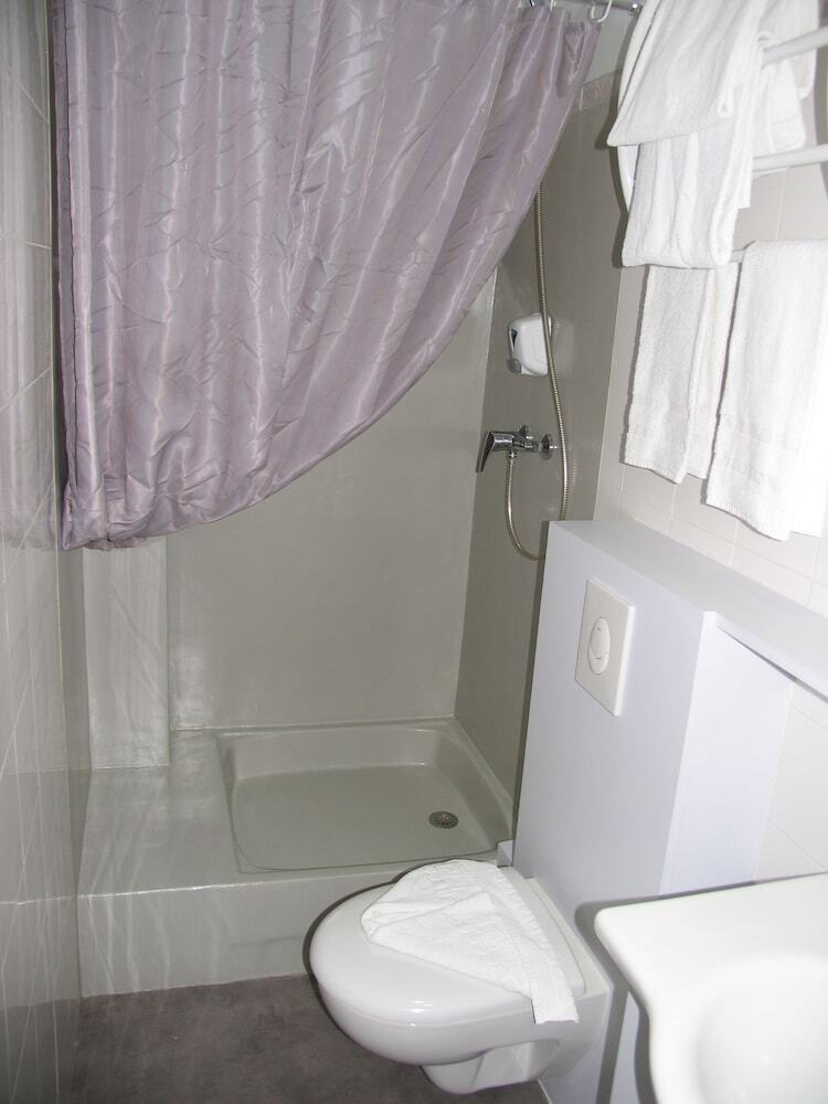 Hotel H�tel Et Studios Les Amandiers