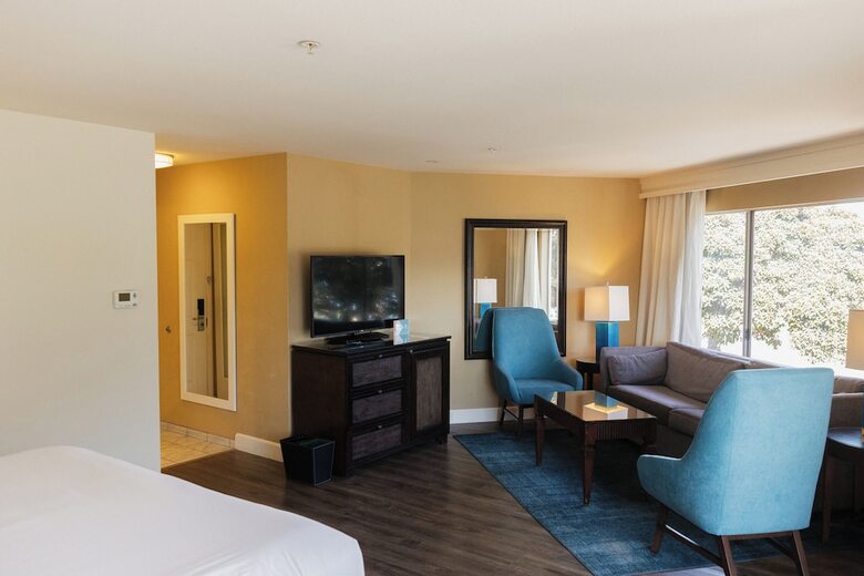 Hotel Kona Kai San Diego