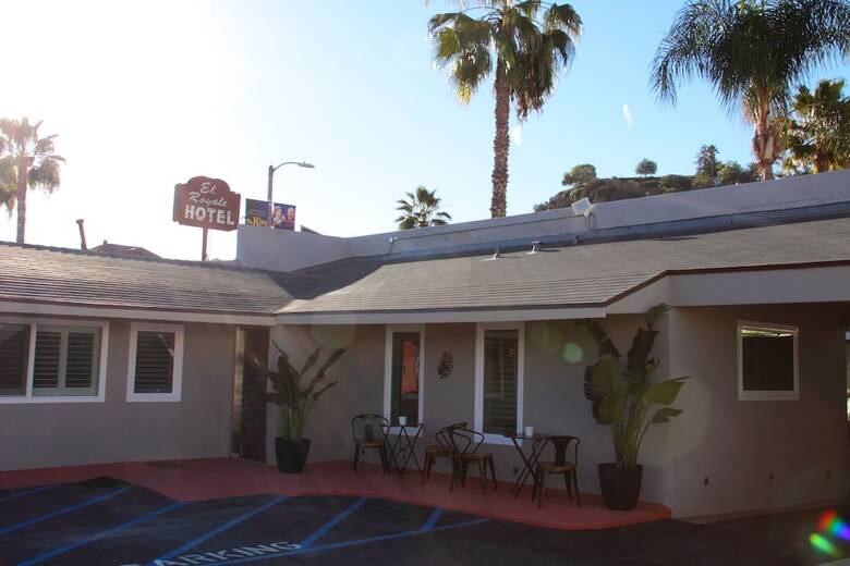 Motel El Royale Gardens Near Universal Studios