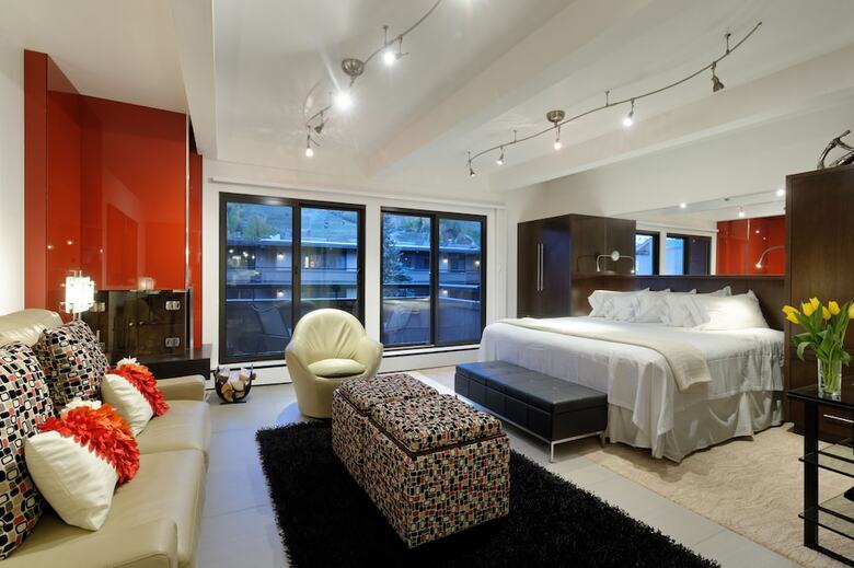 Aparthotel Aspen Square Condominium Hotel