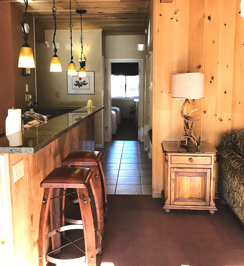 Aparthotel Aspen Square Condominium Hotel