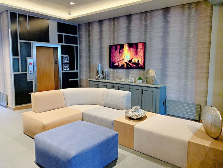 Aparthotel Aspen Square Condominium Hotel