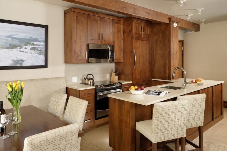 Aparthotel Aspen Square Condominium Hotel