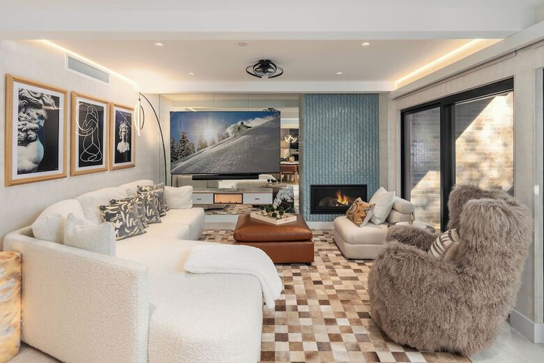 Aparthotel Aspen Square Condominium Hotel